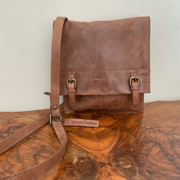 Nino Bossi Brown Leather Cross Body - Picture 4 of 7